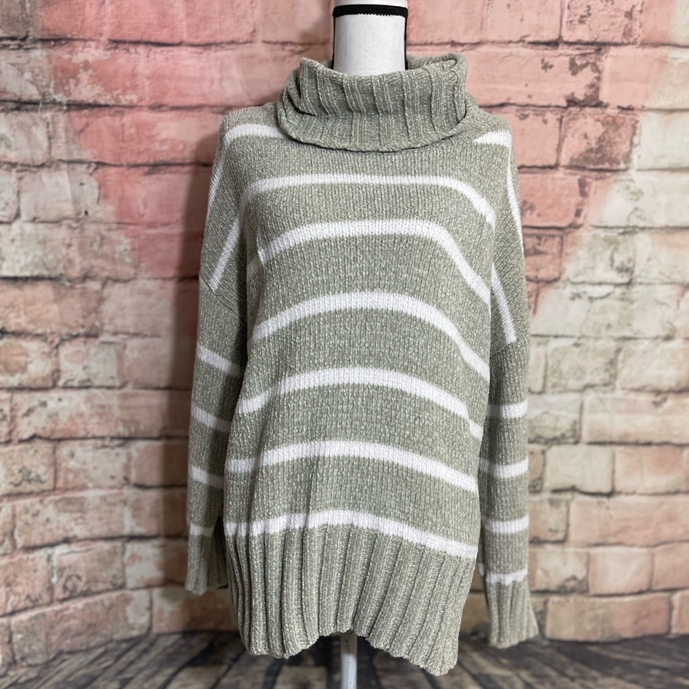 POL Women’s Green Chunky Knit Turtleneck Sweater Size Small